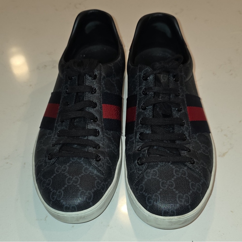 Gucci Men's Black Sneakers with Red and Navy Accents